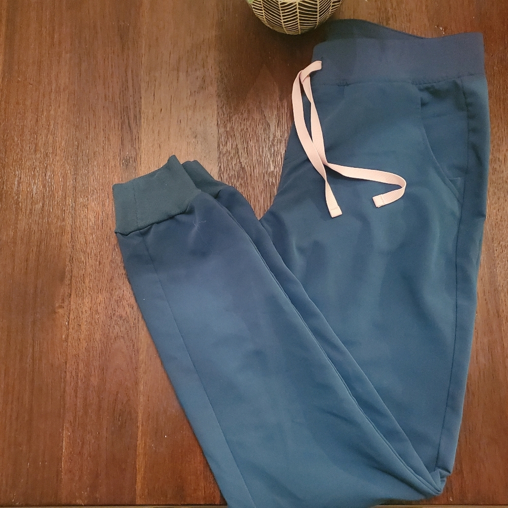 Figs zamora scrub pants